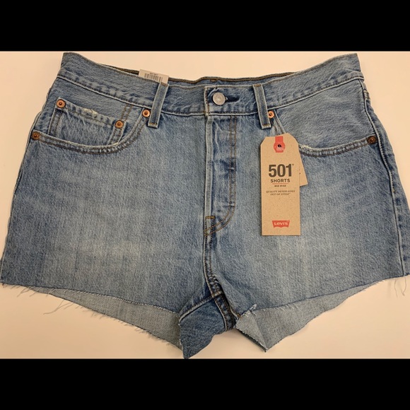 501 Levi’s Mid Rise Shorts - Picture 1 of 3